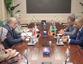 وزير الكهرباء  يبحث مع وزير النفط والطاقة السوداني سبل دعم وتعزيز الشراكة والتعاون فى مجالات الكهرباء 