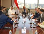 وزير الكهرباء يبحث مع شركة “AMEA POWER” الإماراتية إقامة ثلاث محطات لتخزين الطاقة بقدرة 2100 ميجاوات ساعة فى أسوان والبحر الأحمر 