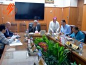 في سابقة هي الأولى من نوعها.. انطلاق أولى جلسات “جبر الخواطر”  لحل مشاكل العاملين بشركة كهرباء الإسكندرية 