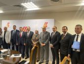 ٣ مهندسين بــ” المصرية لنقل الكهرباء” يتقدمون بدراسة لحل ازمة العمالة في المحطات