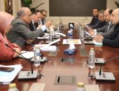 وزيرا الكهرباء وقطاع الأعمال العام يبحثان سبل التعاون في مجال الطاقة المتجددة والتحول الأخضر