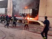 حريق بمحطة محولات العاشر .. وزير الكهرباء يصل موقع الحادث ..ولا إصابات بين العاملين 