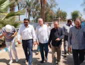 “صفائي” يتفقد مشروعات كهرباء مصر الوسطى.. ويؤكد: العاملون هم القلب النابض للتنمية