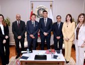 شراكة صناعية متقدمة بين مصر وسويسرا.. ABB تؤكد التزامها بالسوق المصري بحضور وزير الصناعة والسفير السويسري