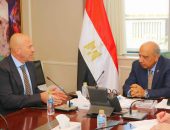 وزير الكهرباء يبحث إنشاء مركز عالمي للبيانات بالتعاون مع “إنكوم”