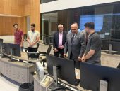 وزير الكهرباء يقضى أول ايام العيد مع العاملين فى المركز القومى للتحكم ويتابع تأمين الشبكة الموحدة