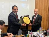 رئيس “شمال الدلتا” يتفقد مركز تحكم “الجايكا” بدمياط.. مشروع ياباني بـ24 مليار ين لخفض الفقد ومكافحة سرقات التيار