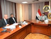 وزير الصناعة يبحث مع شركة أونا إلكتريك للصناعات الكهربائية آليات دعم وتطوير مكونات الصناعات الكهربائية المحلية