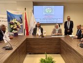 السويدي إليكتريك توقع 3 عقود  لتنفيذ خطوط نقل كهرباء بجهد 500  مع “المصرية لنقل الكهرباء”